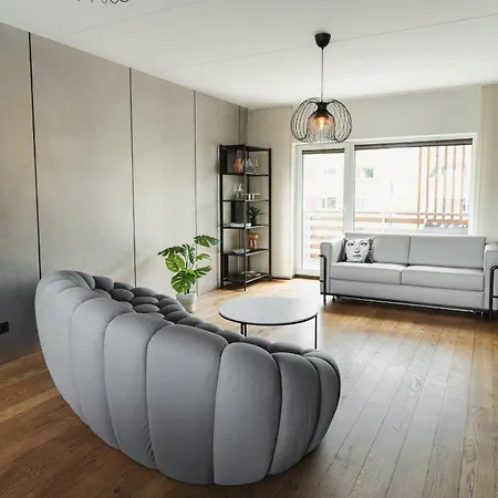 Raatuse Loft *