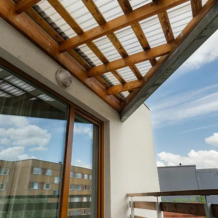 Raatuse Loft *