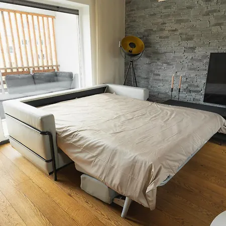 Raatuse Loft *